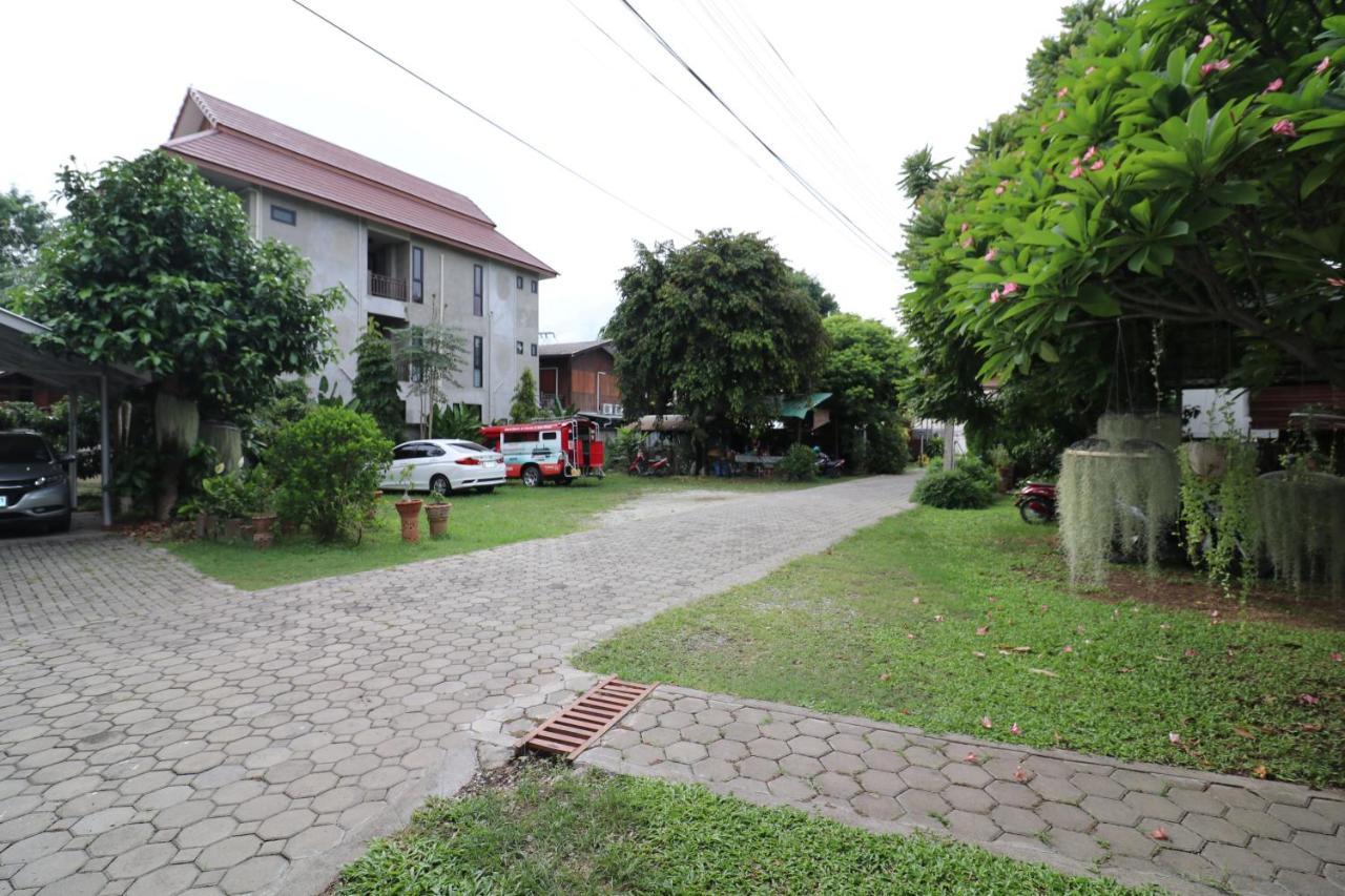Gongkaew Huenkum Hotel Chiang Mai Exterior foto