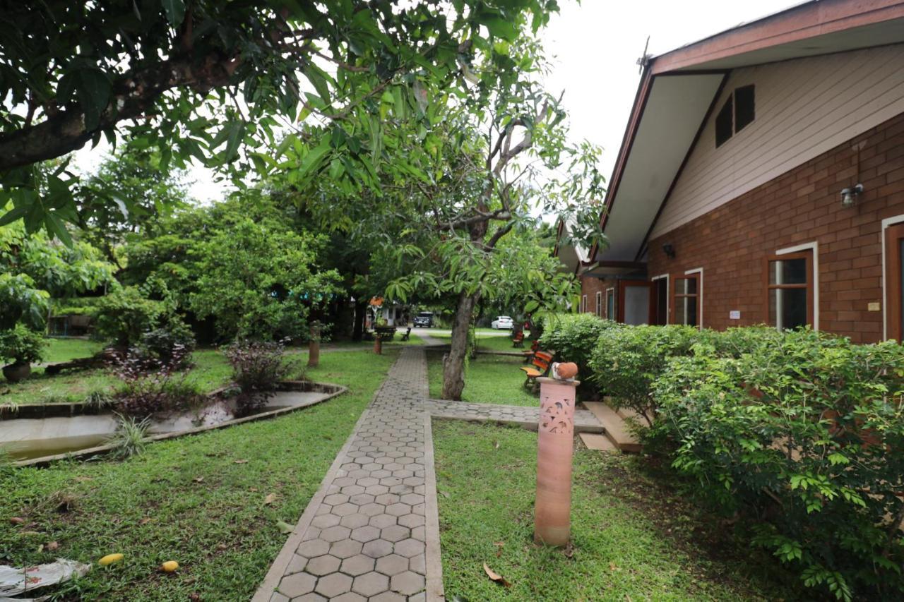 Gongkaew Huenkum Hotel Chiang Mai Exterior foto